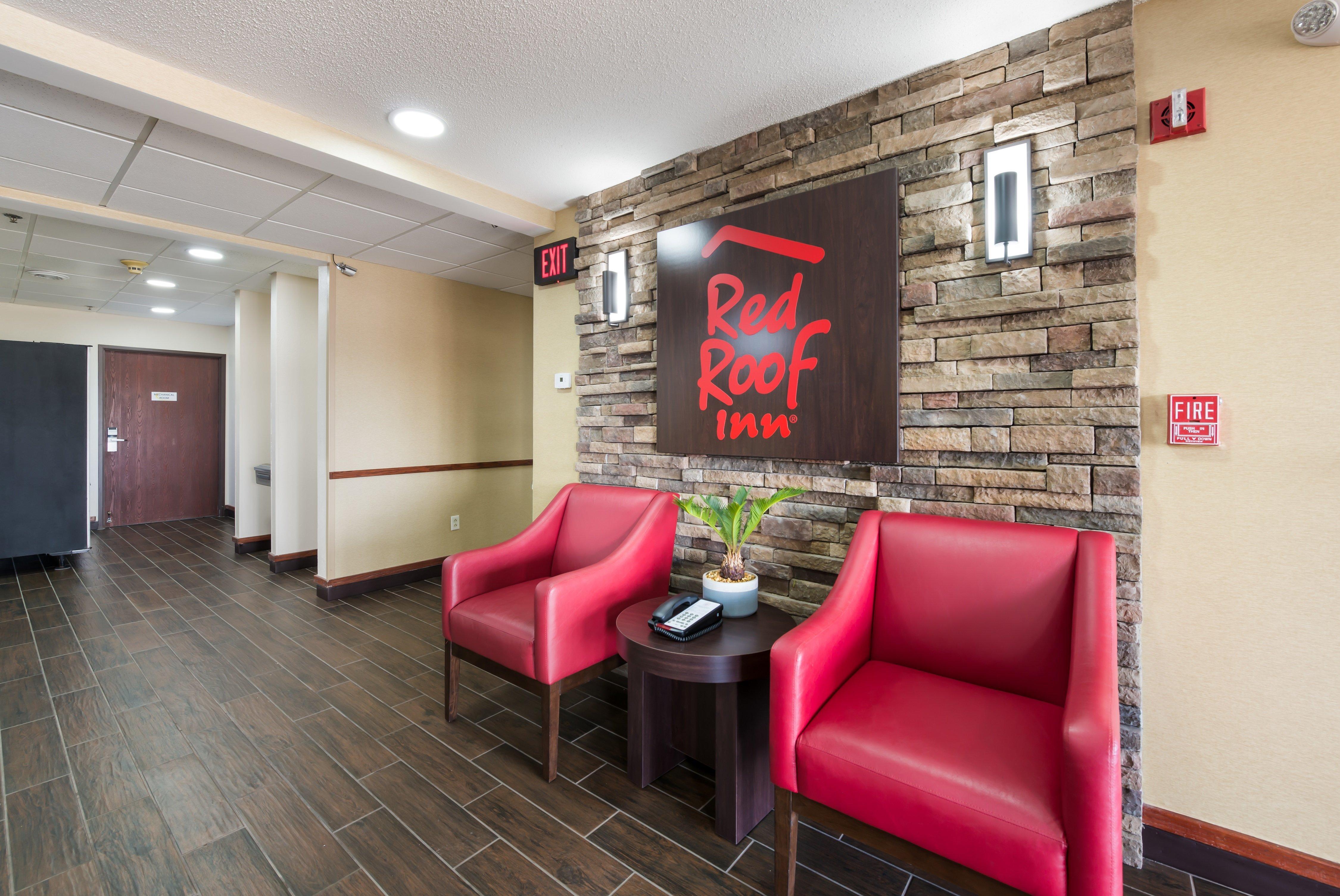 Red Roof Inn Auburn Exterior photo