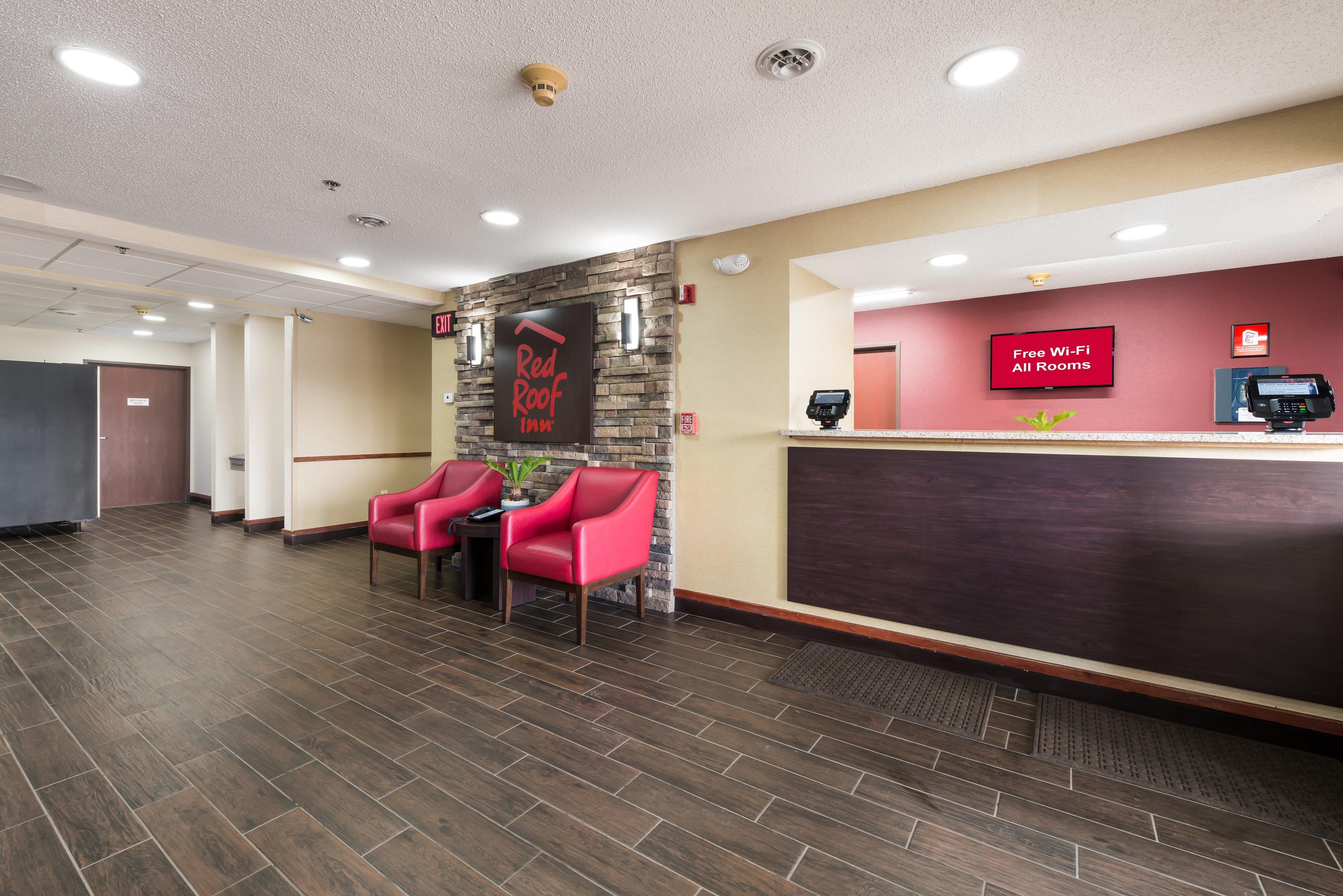 Red Roof Inn Auburn Exterior photo