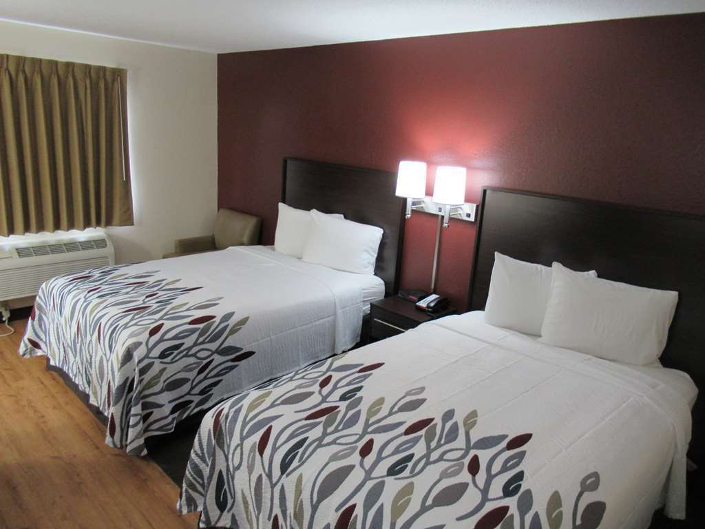 Red Roof Inn Auburn Room photo